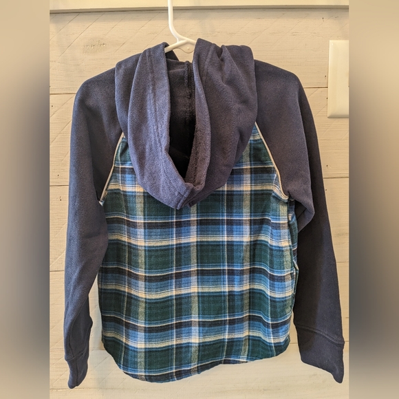 ✌🏻TWO L.L. Bean- Boys Sweatshirt Flannel W/ Hood & Long Sleeve T-shirt; Size: 4 - Picture 4 of 12